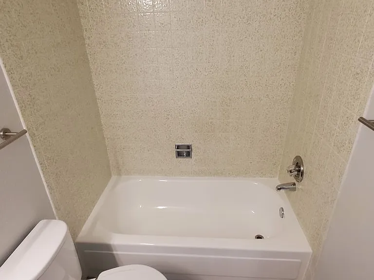 645 Manhattan Pl #307 — Photo 10