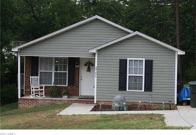 1st image of 3701 Clay St