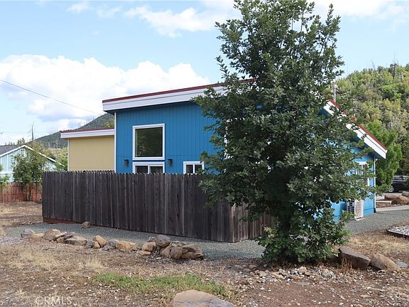 3rd image of 12062 Mead Rd