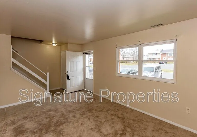 908 Anvil Rd — Photo 10