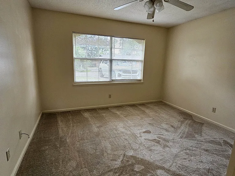 1322 Kings Dr #A — Photo 24