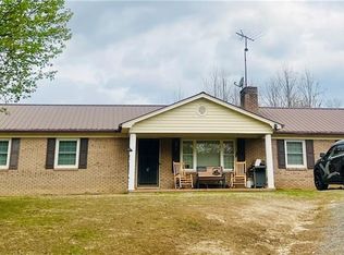 279 Stanley Rd, Mount Airy, NC 27030