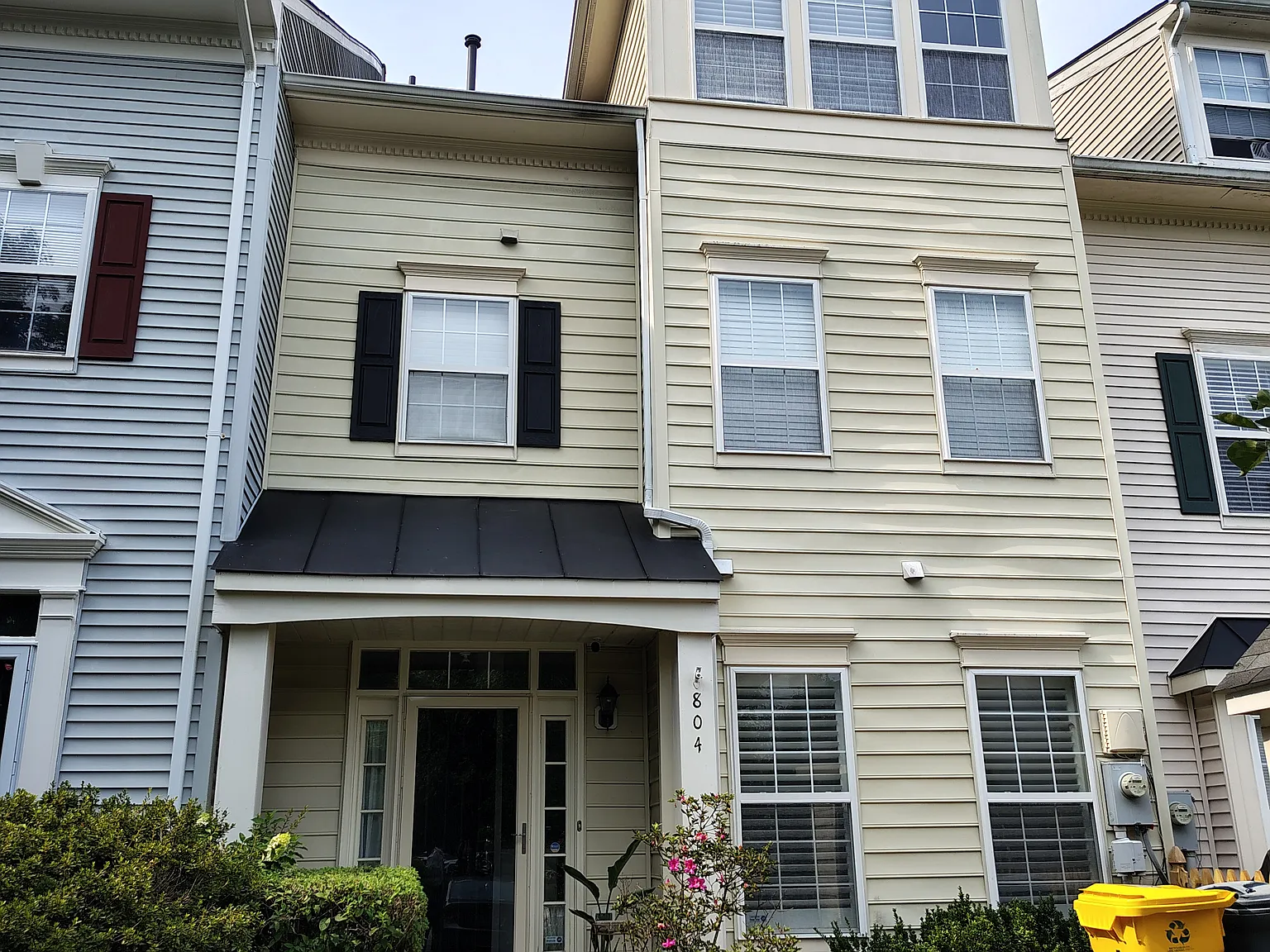3 bed, 2.5 bath, 1435 sqft, $2,500 — Photo 1