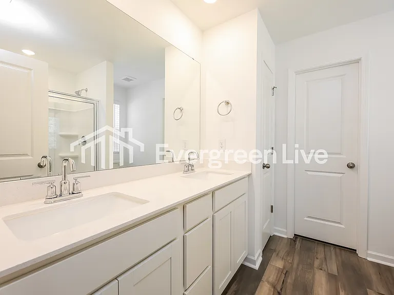 1381 Hugh Mack Ct — Photo 10