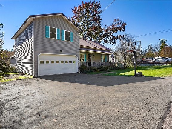 3rd image of 3305 Cedarvale Rd