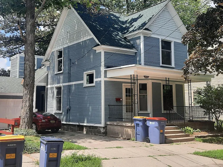 127 Paddock Ave SE #2 — Photo 7