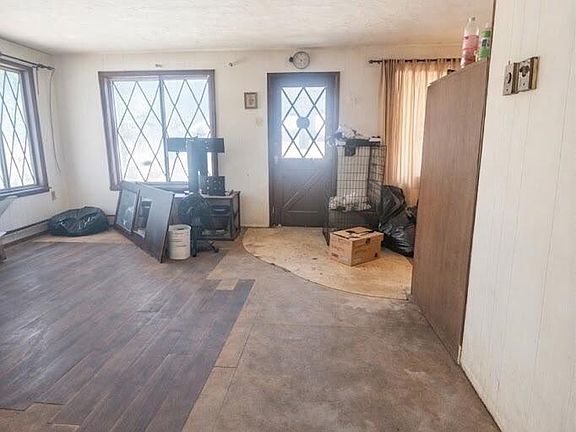 3rd image of 7542 Wyndamar Dr