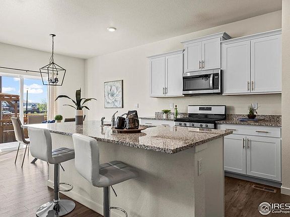 4th image of 902 William Way