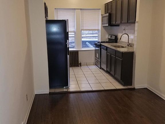 5th image of 5816 N Glenwood Ave