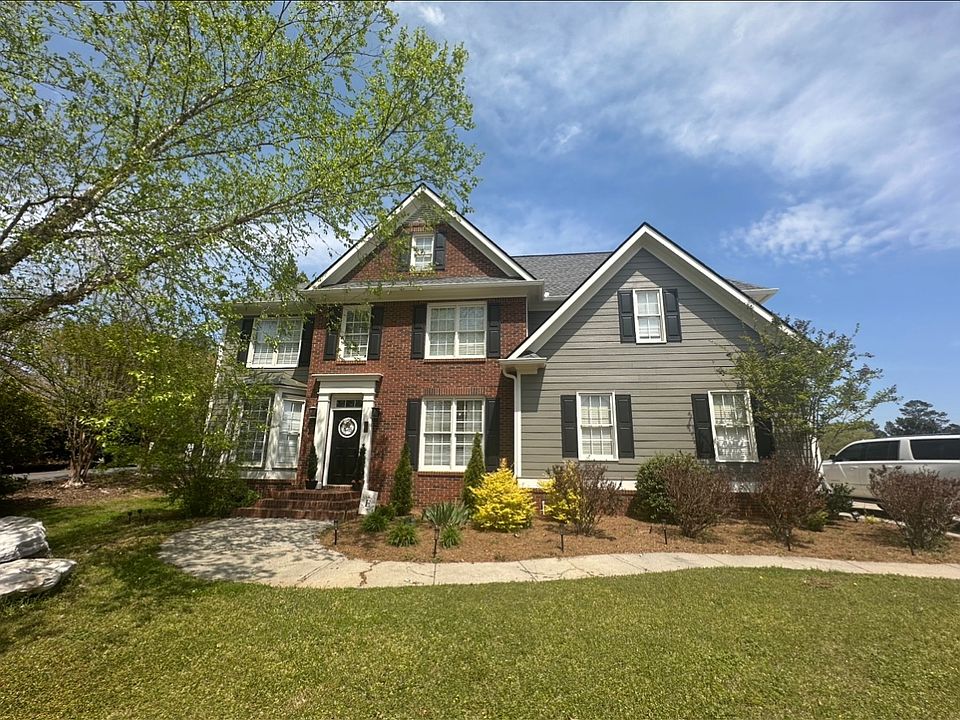 1st image of 35 Wellington Dr