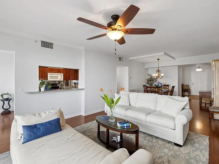 2880 NE 14th Street Cswy #904 — Photo 30