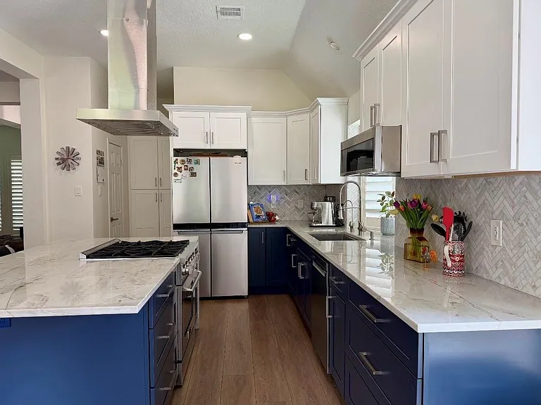 1619 Crescent Green Dr — Photo 9