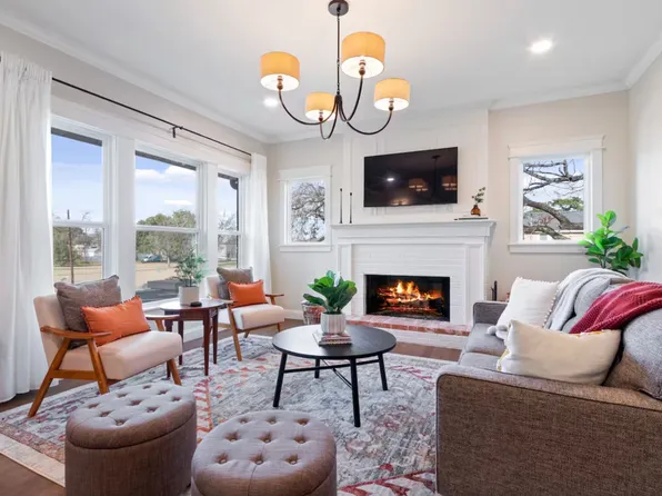 2400 Austin Ave, Waco, TX 76701