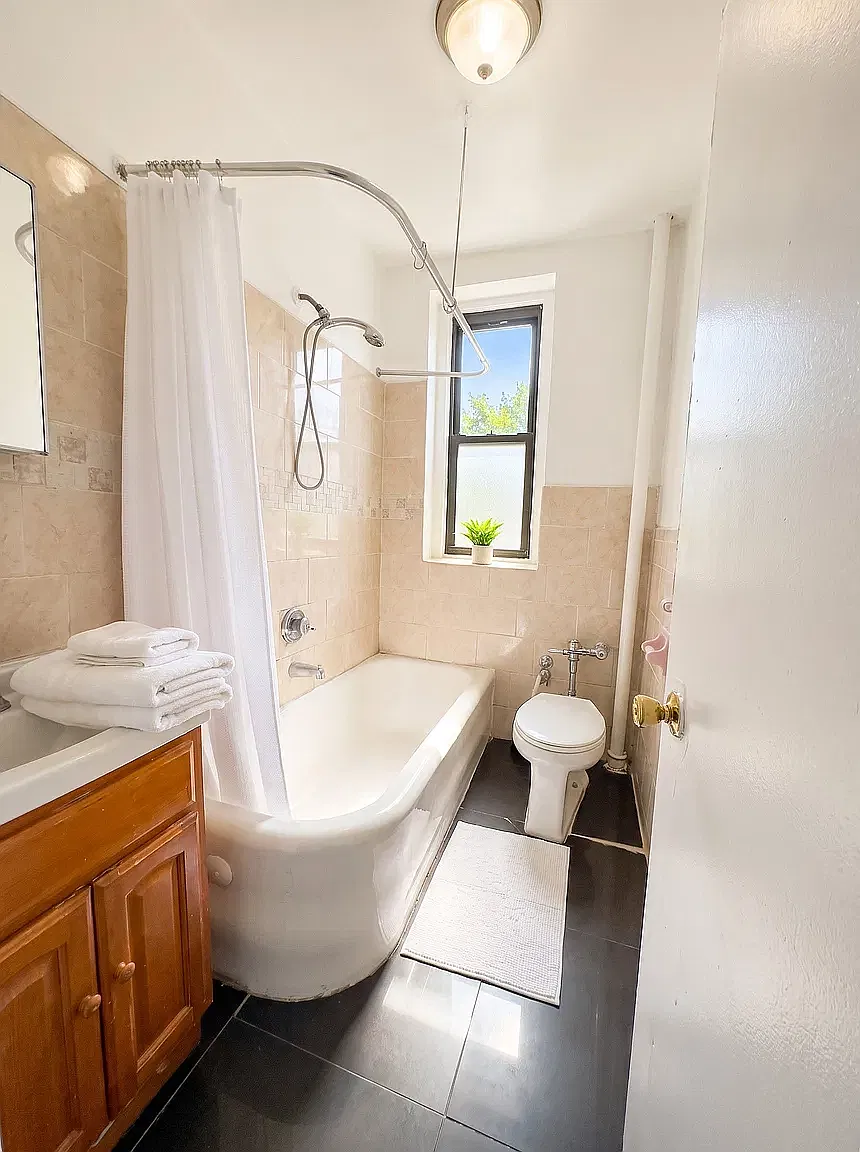 2149 Cortelyou Rd — Photo 4
