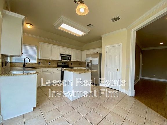 5th image of 6015 Jason St