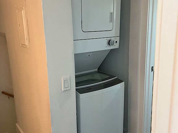 5th image of 500 S 20th Ave APT 2