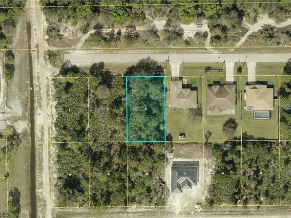 3015 32nd St W, Lehigh Acres, FL 33971