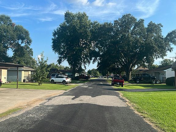 5th image of 2414 Hampton Ln