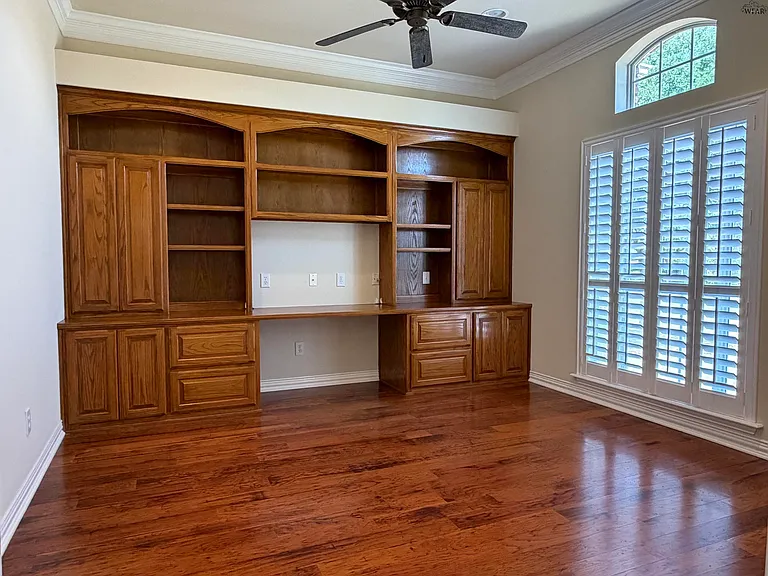 4 Warwick Ct — Photo 22