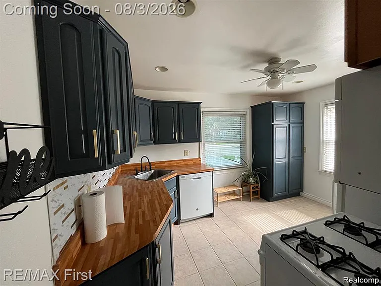 3102 N Blair Ave — Photo 6