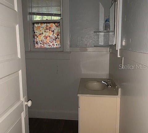 5th image of 921 Pennsylvania Ave APT B