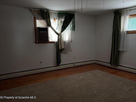 5th image of 105 Ridgeview Dr