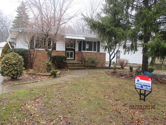 2nd image of 15711 Montrose Ave