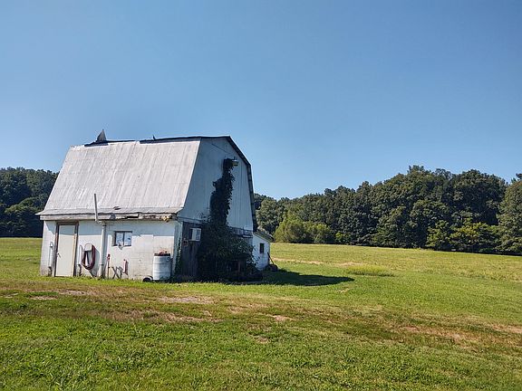 5th image of 7020 Buncombe Rd