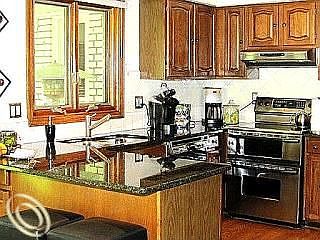5th image of 42064 Crestview Cir