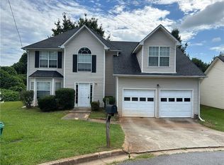 5696 Wellborn Creek Dr, Lithonia, GA 30058