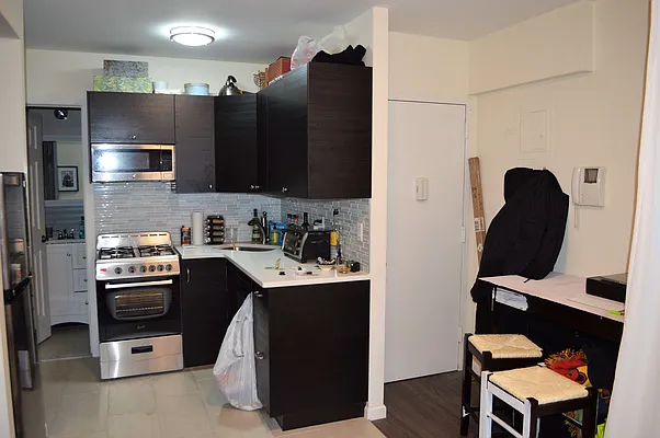 Rented by OvCo Realty | media 35