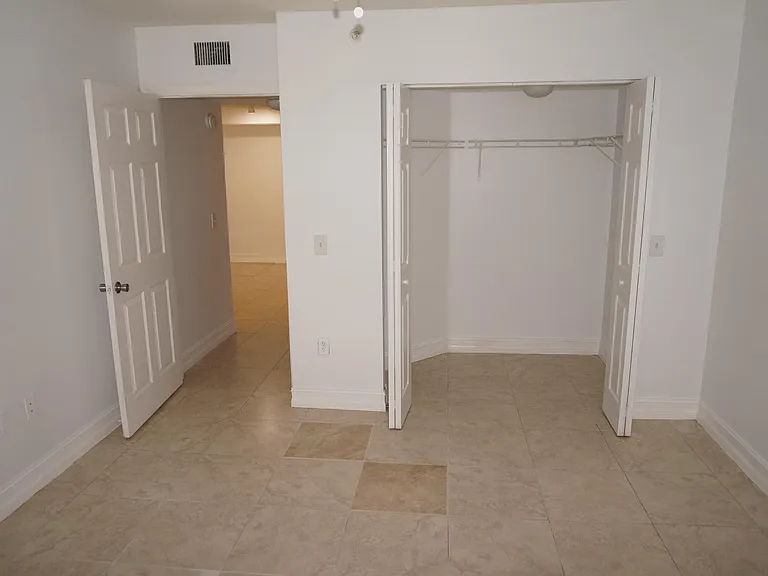 4021 San Marino Blvd #204 — Photo 9