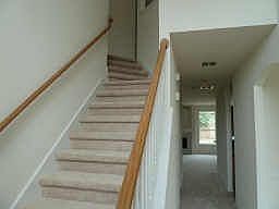 4th image of 1040 Harriman Dr