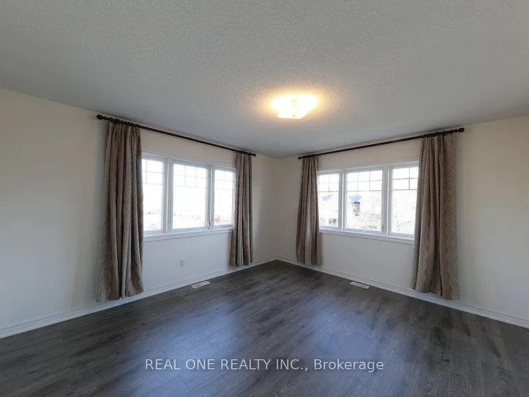 29 Duckfield Cres — Photo 17