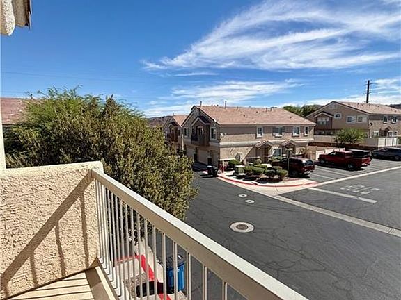 5th image of 1073 Pleasure Ln #101