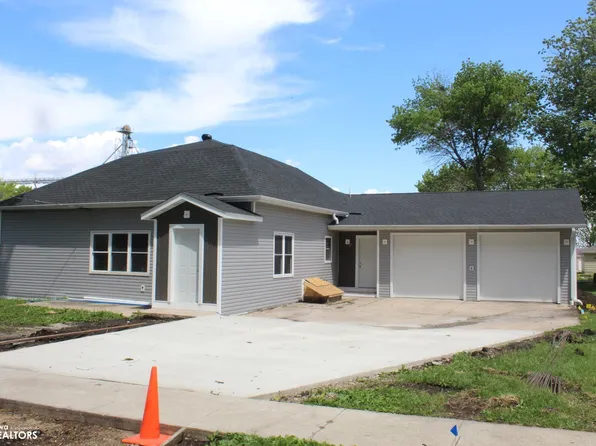 765 Grove Ave, Garner, IA 50438