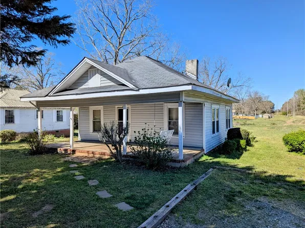 107 Trussell St, Honea Path, SC 29654