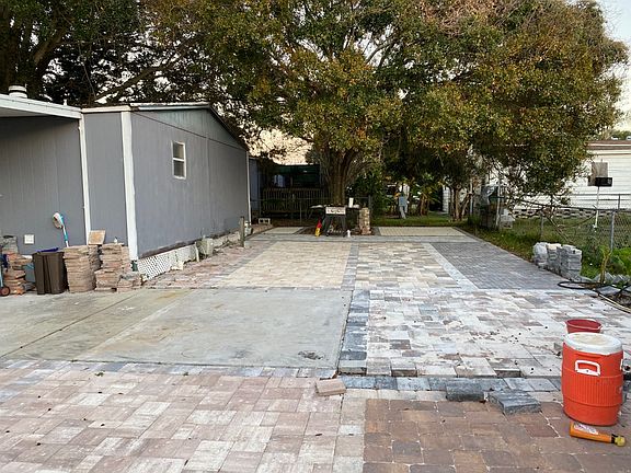 5th image of 9614 Redwood Blvd