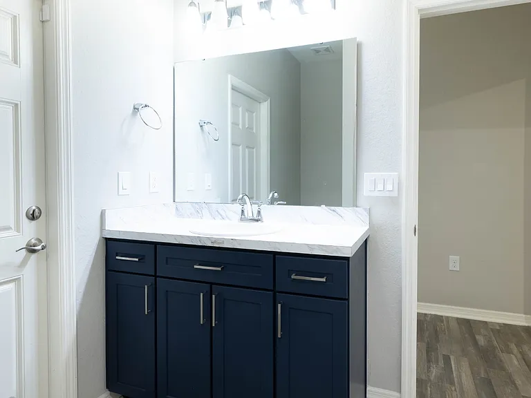 1069 Montgomery Ln — Photo 27