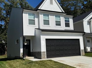 110 Parsons Ln, Saline, MI 48176