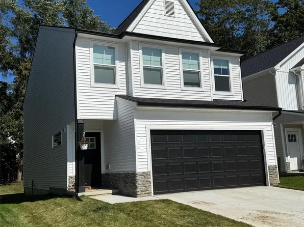 110 Parsons Ln, Saline, MI 48176