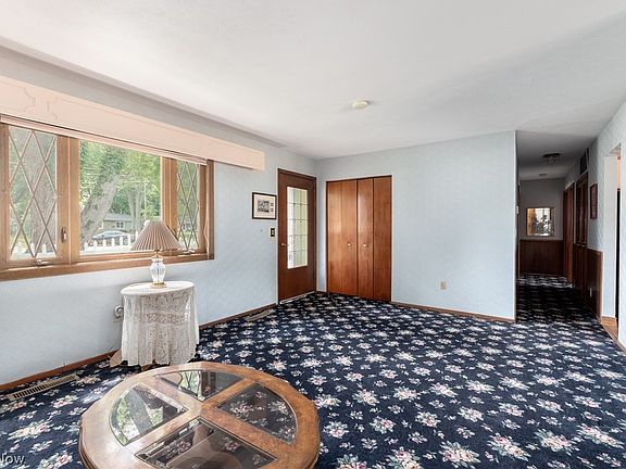 5th image of 7346 McArthur Dr