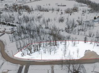 7 Reinbird St W, Severn, ON L0K1E0