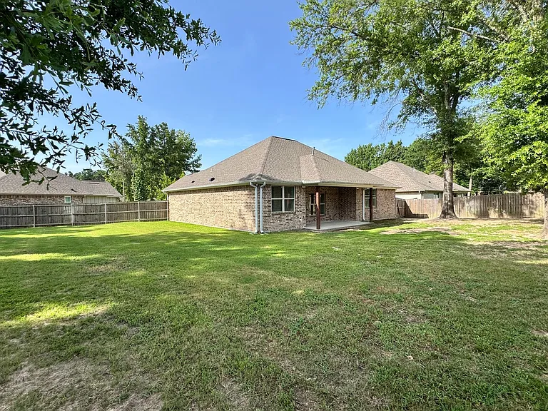 3704-3784 Cottage Park Cir — Photo 33
