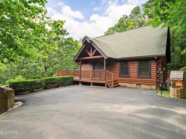 3064 S Clear Fork Rd, Sevierville, TN 37862