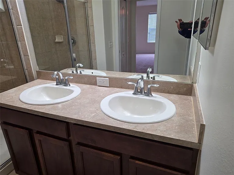 3158 Rodrick Cir #3158 — Photo 9