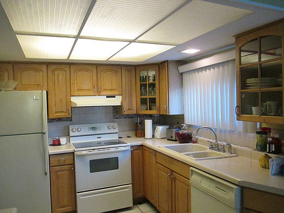 5th image of 2135 N 77th Ave