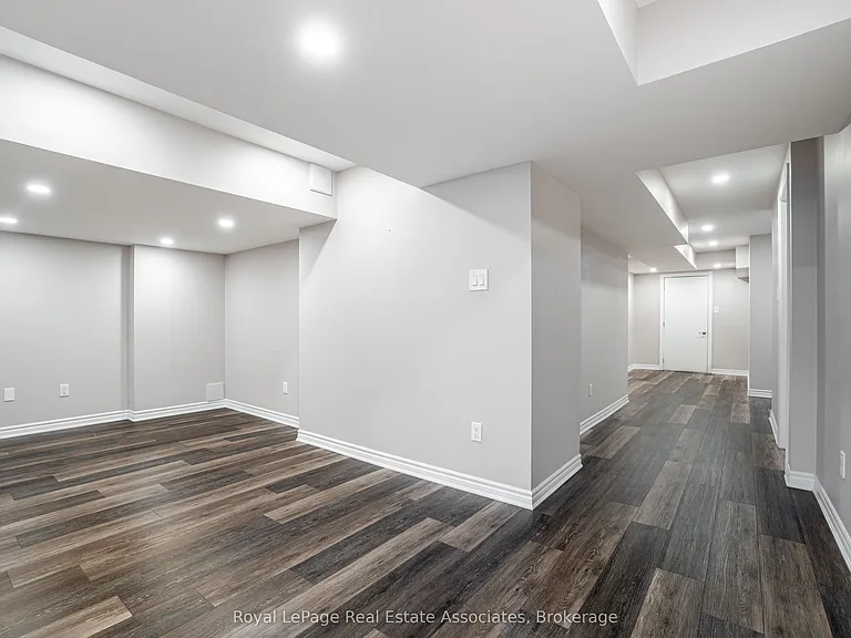 3172 Ernest Appelbe Blvd — Photo 29