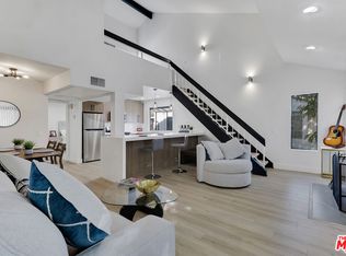 8221 Langdon Ave Unit 208, Van Nuys, CA 91406
