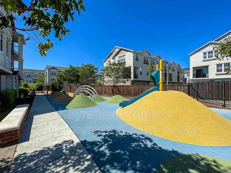 37549 Willow St — Photo 34